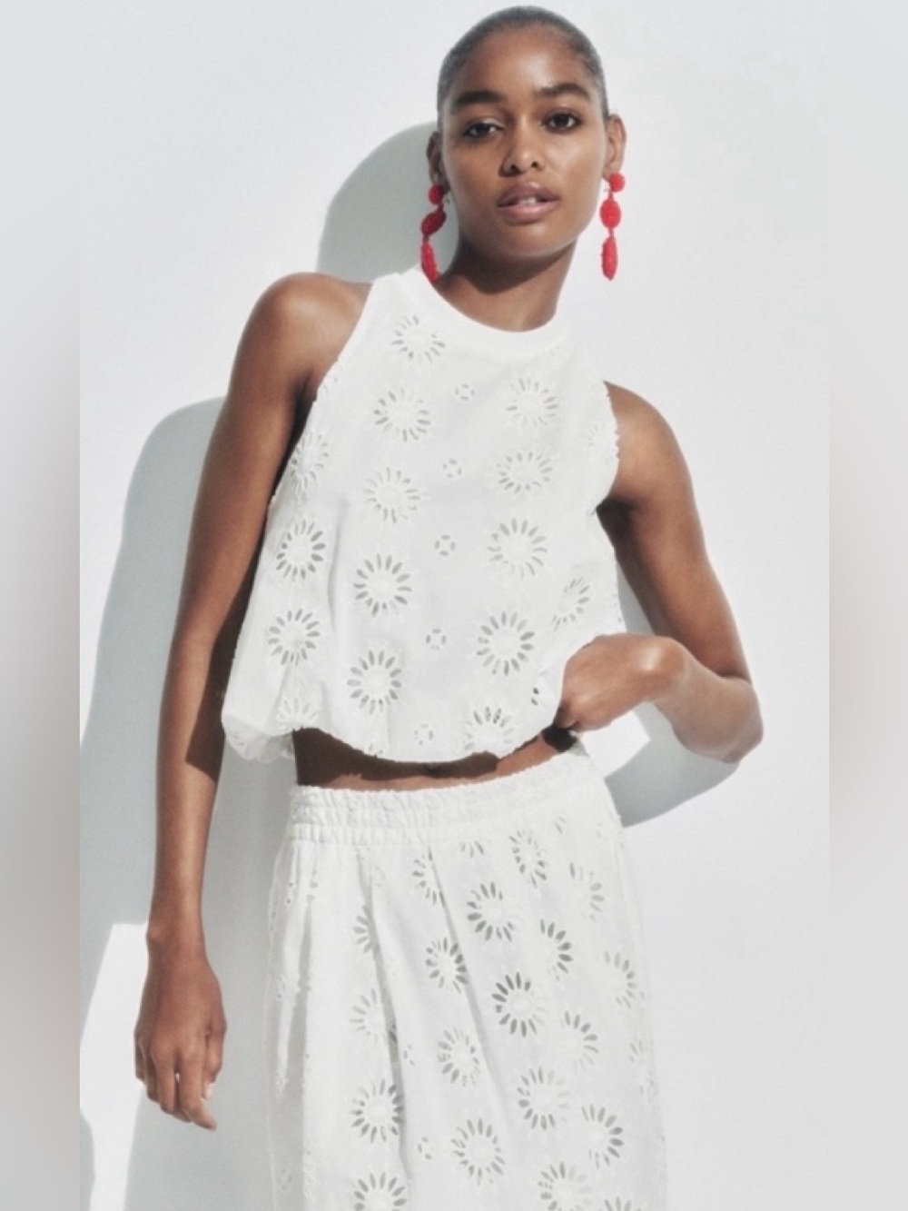 Zara White Cotton Eyelet Sleeveless halter Top Medium